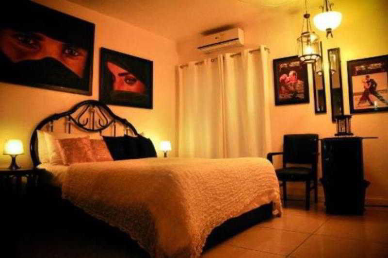 따구익 Casa Amapola Manila B&B 외부 사진